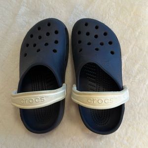 Kids Women’s Crocs Navy White Size W 4-5